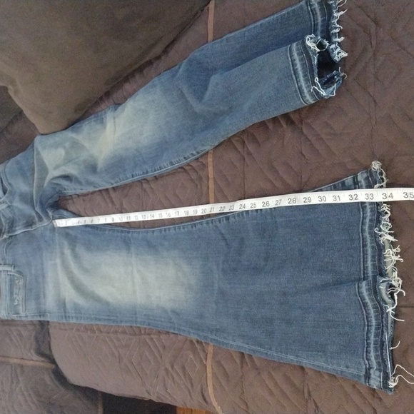 J Brand Jeans - Picture 5 of 13